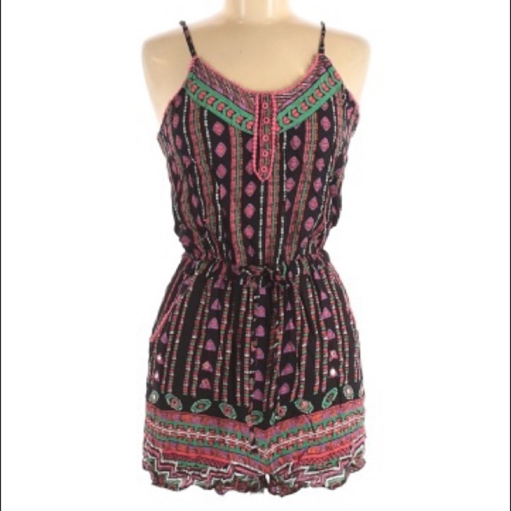 Fun & Flirt v neck tie waist romper tribal Medium